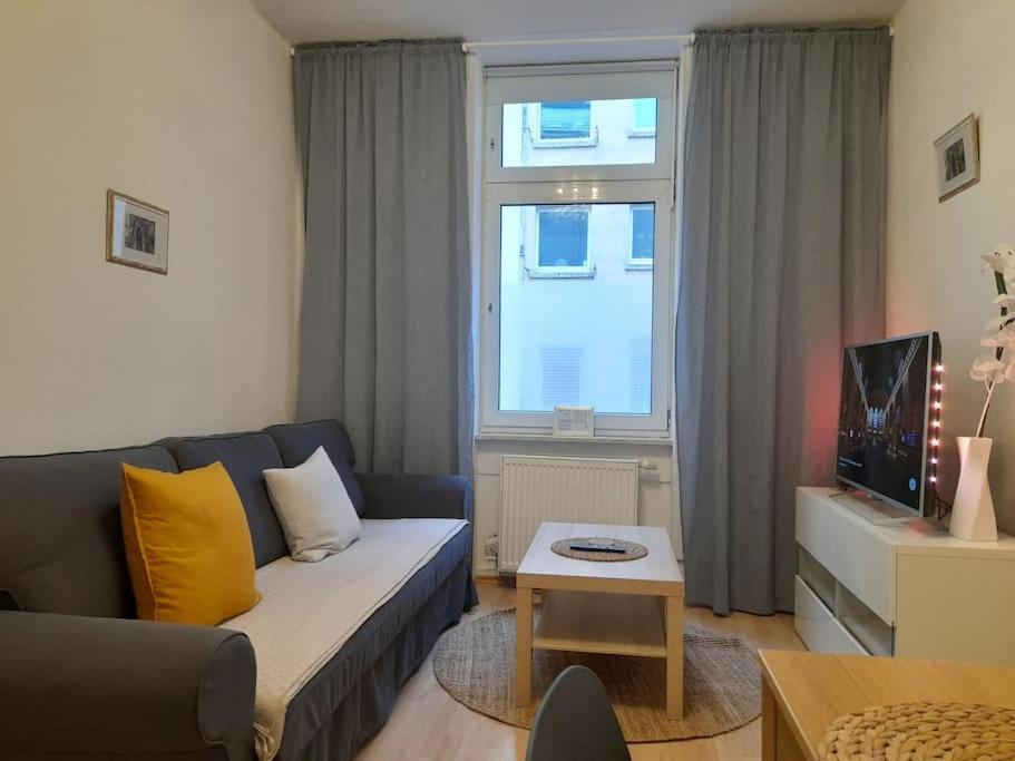 Zwei-Zimmer Wohnung In Wiesbadens Westend Eksteriør billede